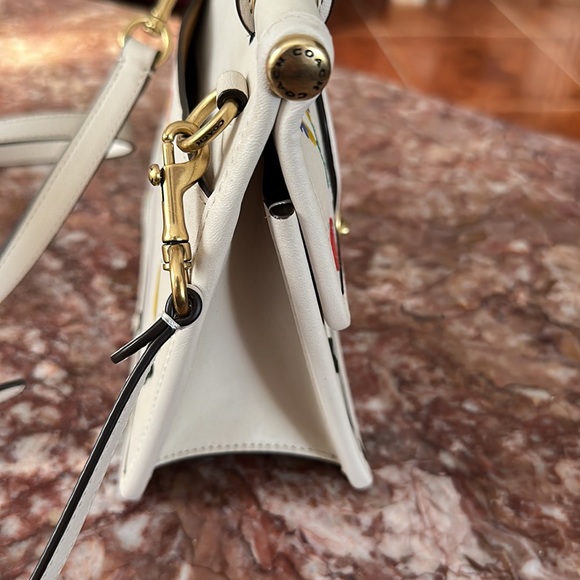 coach embroidered Willis purse w/dustbag - Picture 11 of 16